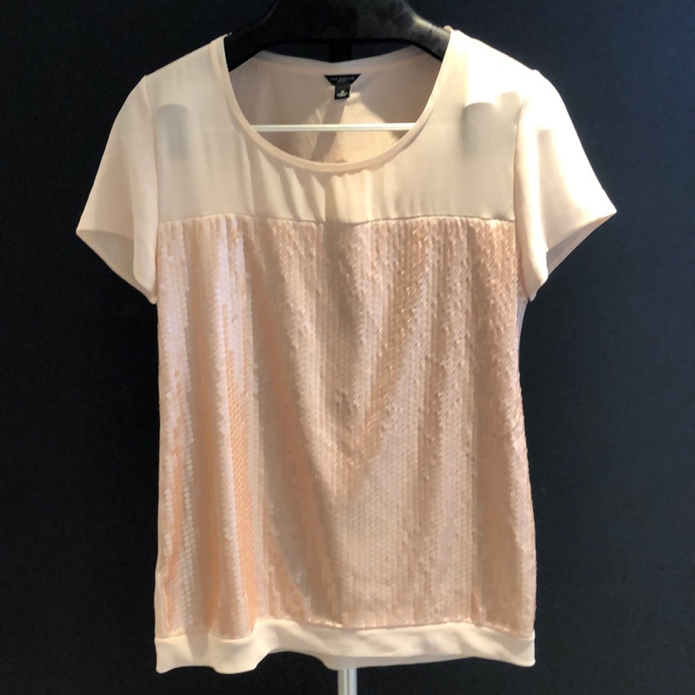Ann Taylor size medium light pink tshirt